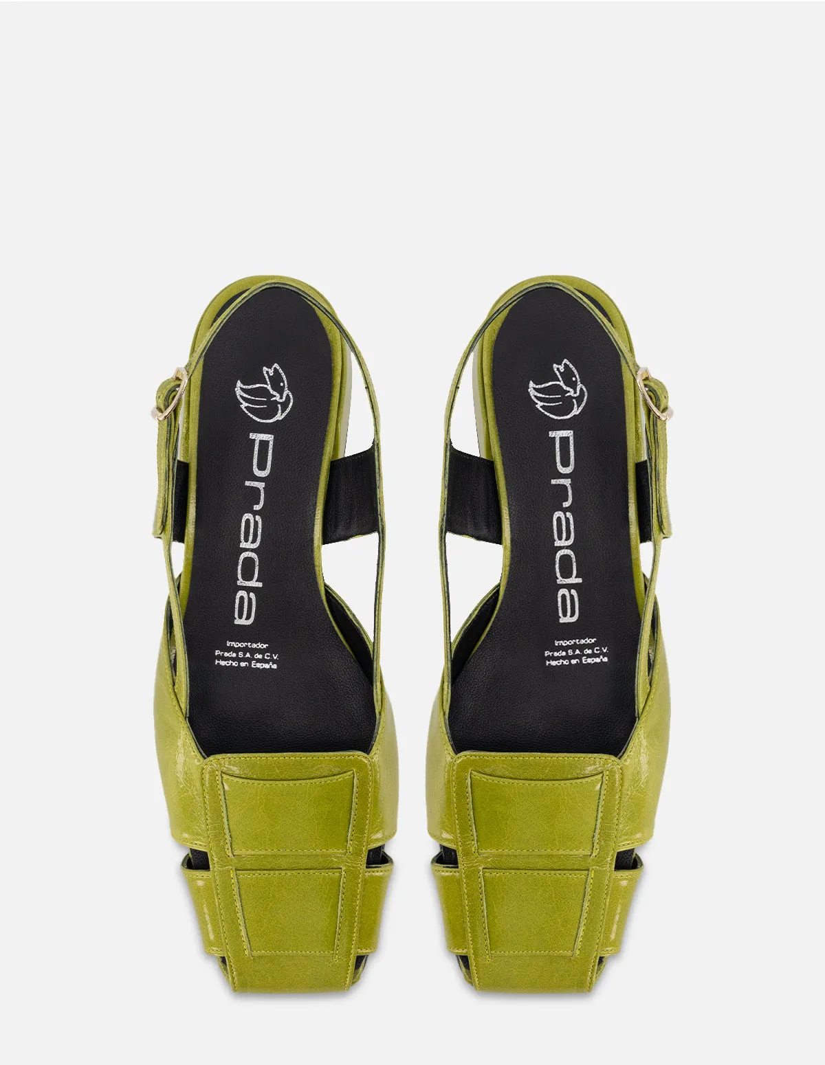 Flat destalonado de charol en color verde para mujer