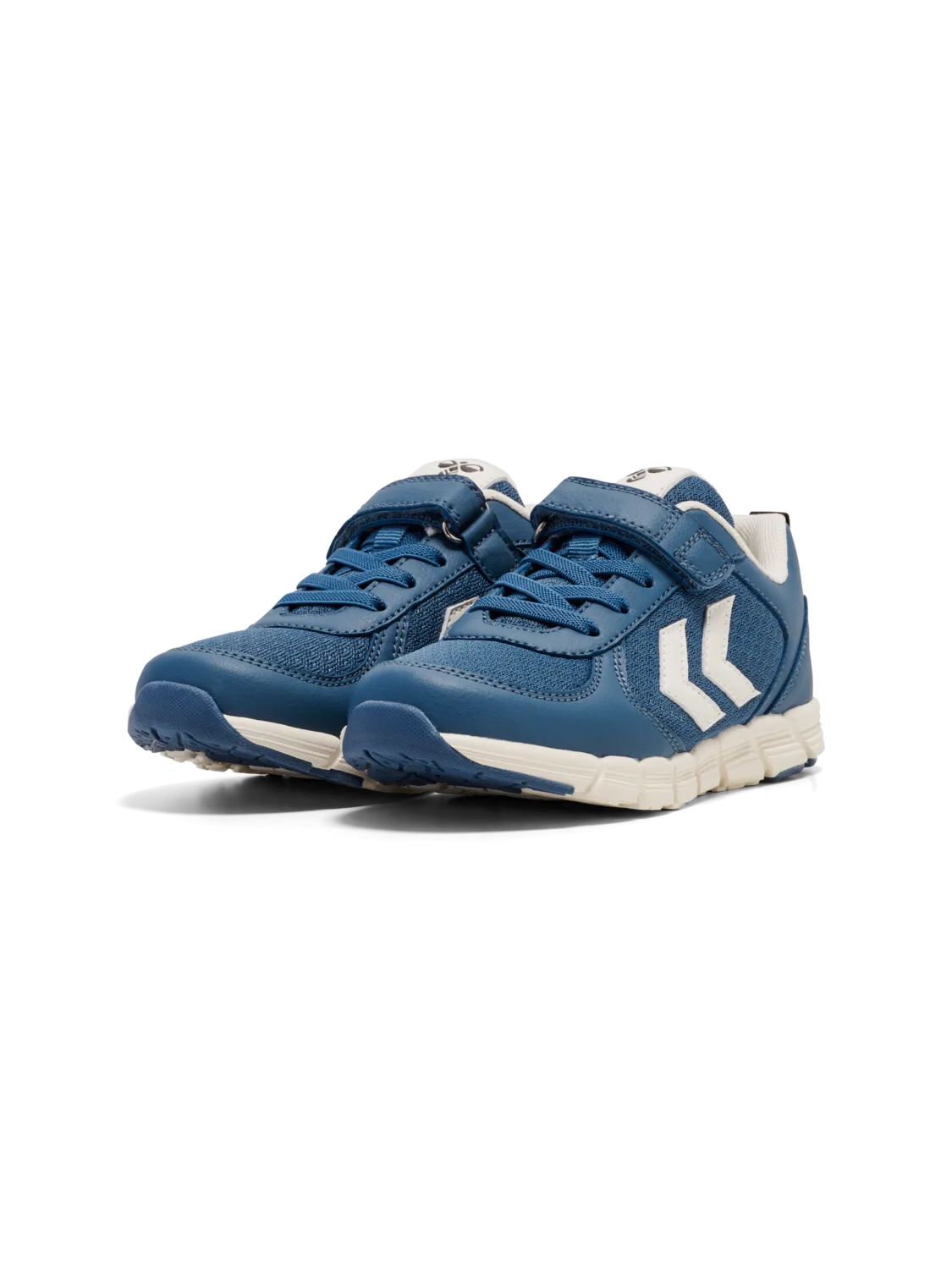 <p>Sneakers</p>