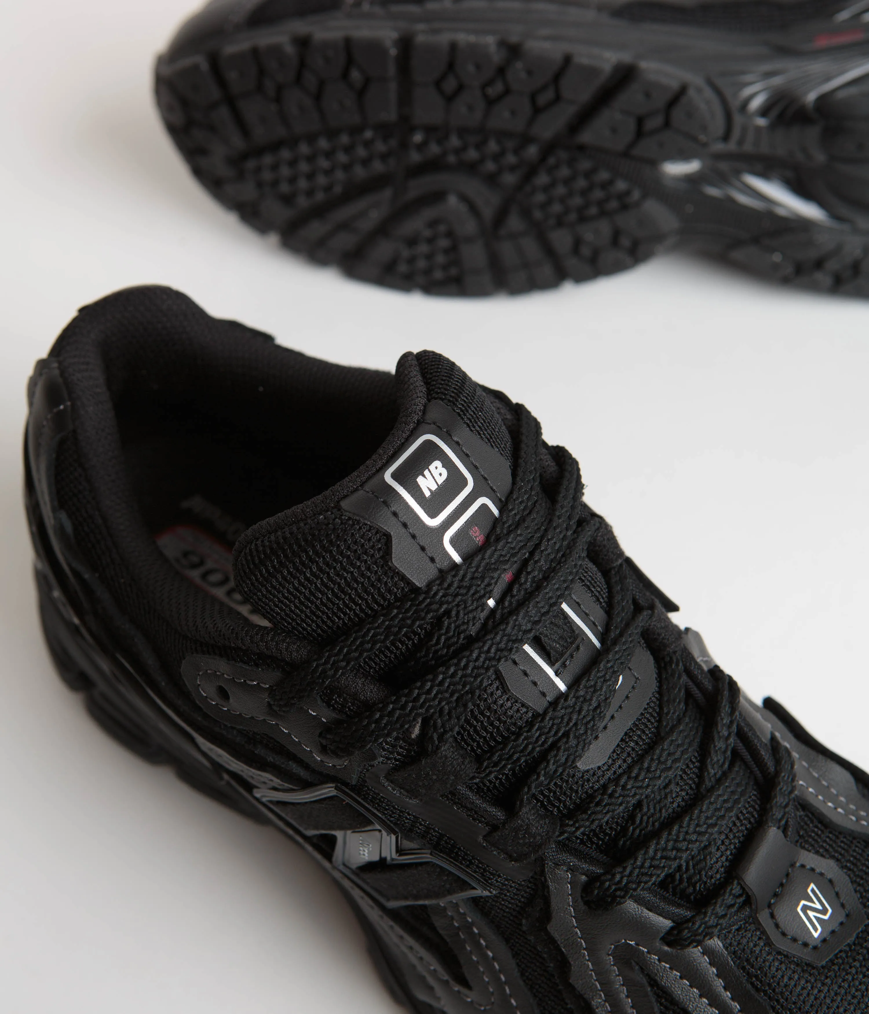 New Balance 1906 Shoes - Black / Black / Black