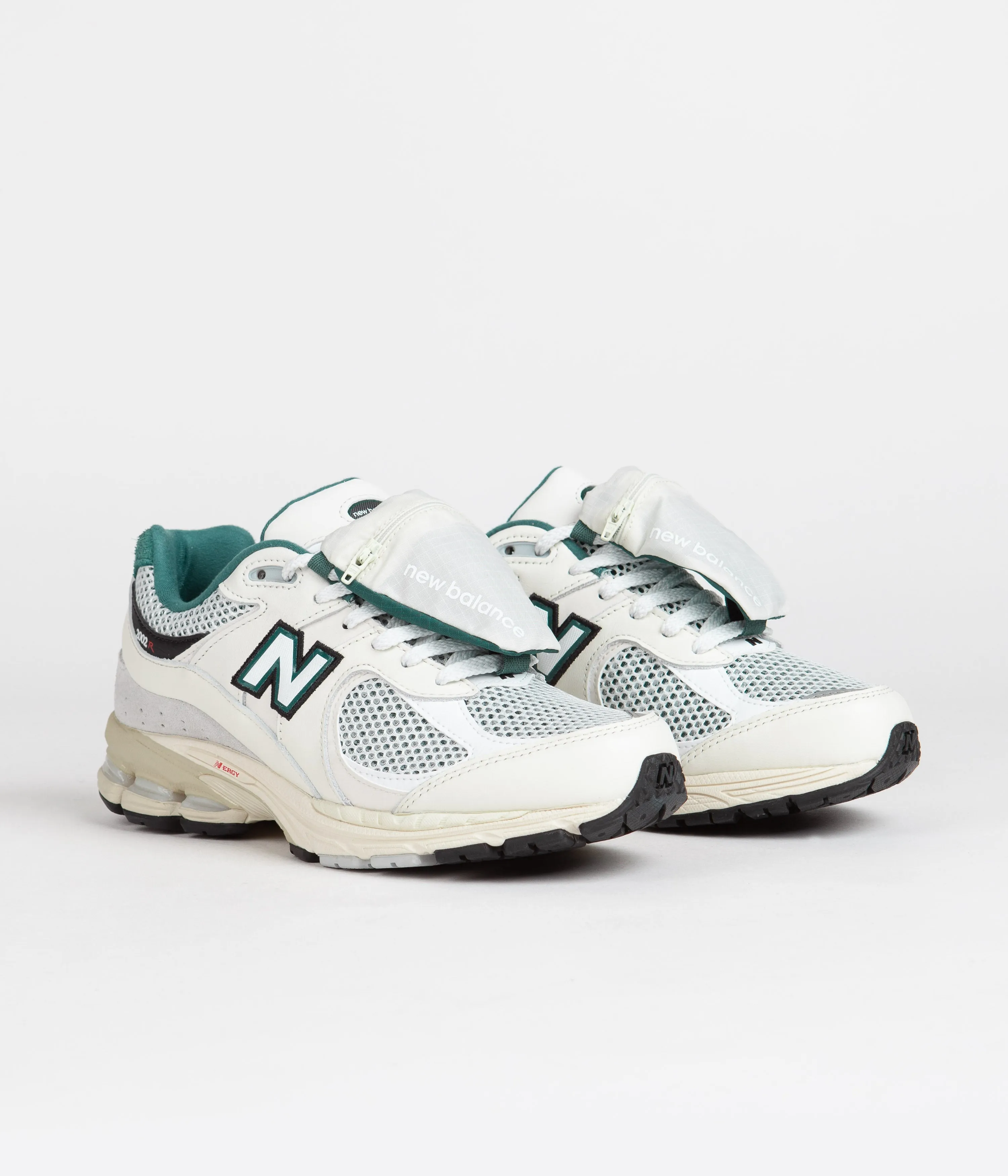New Balance 2002R Shoes - Sea Salt / Green