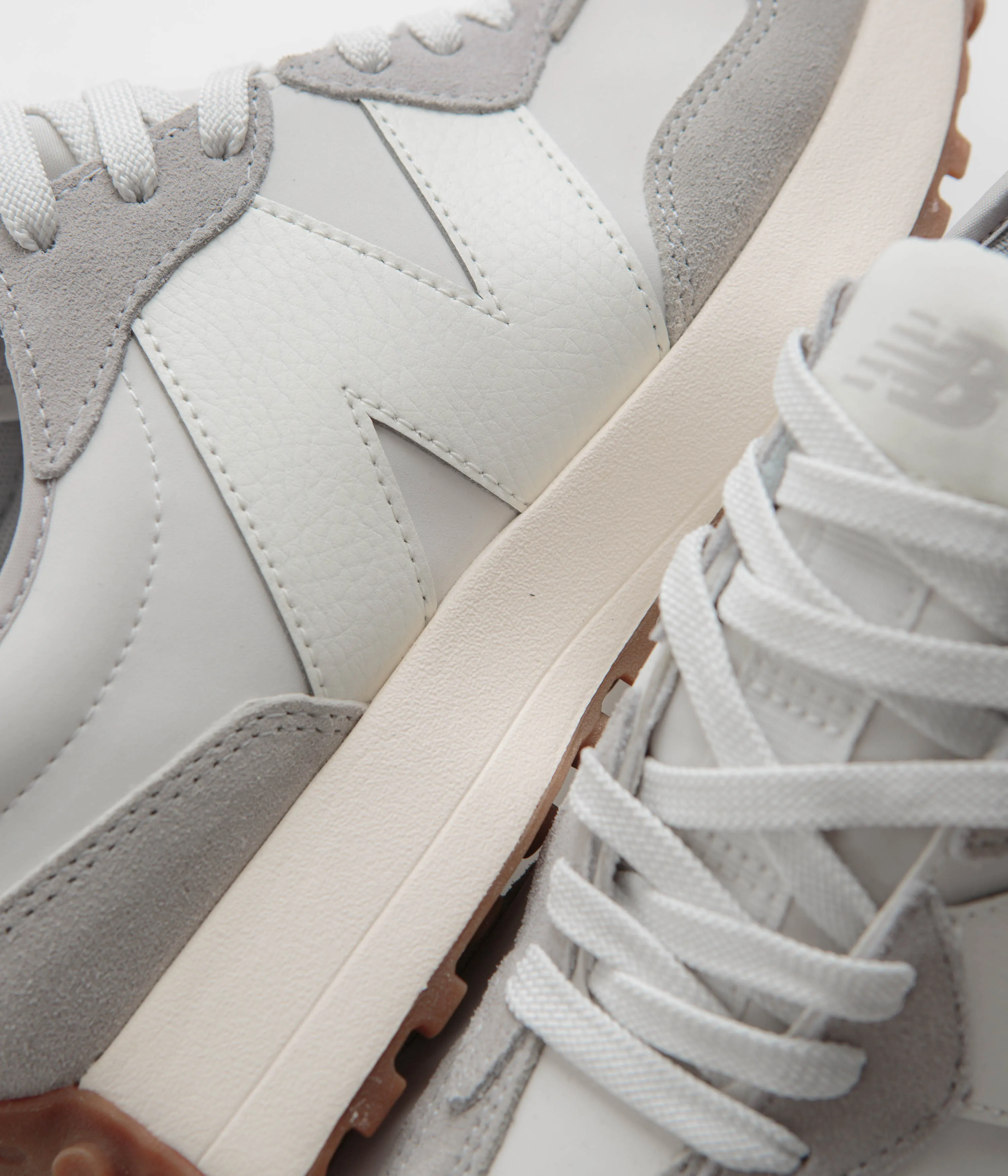 New Balance 327 Shoes - Rain Cloud / Sea Salt