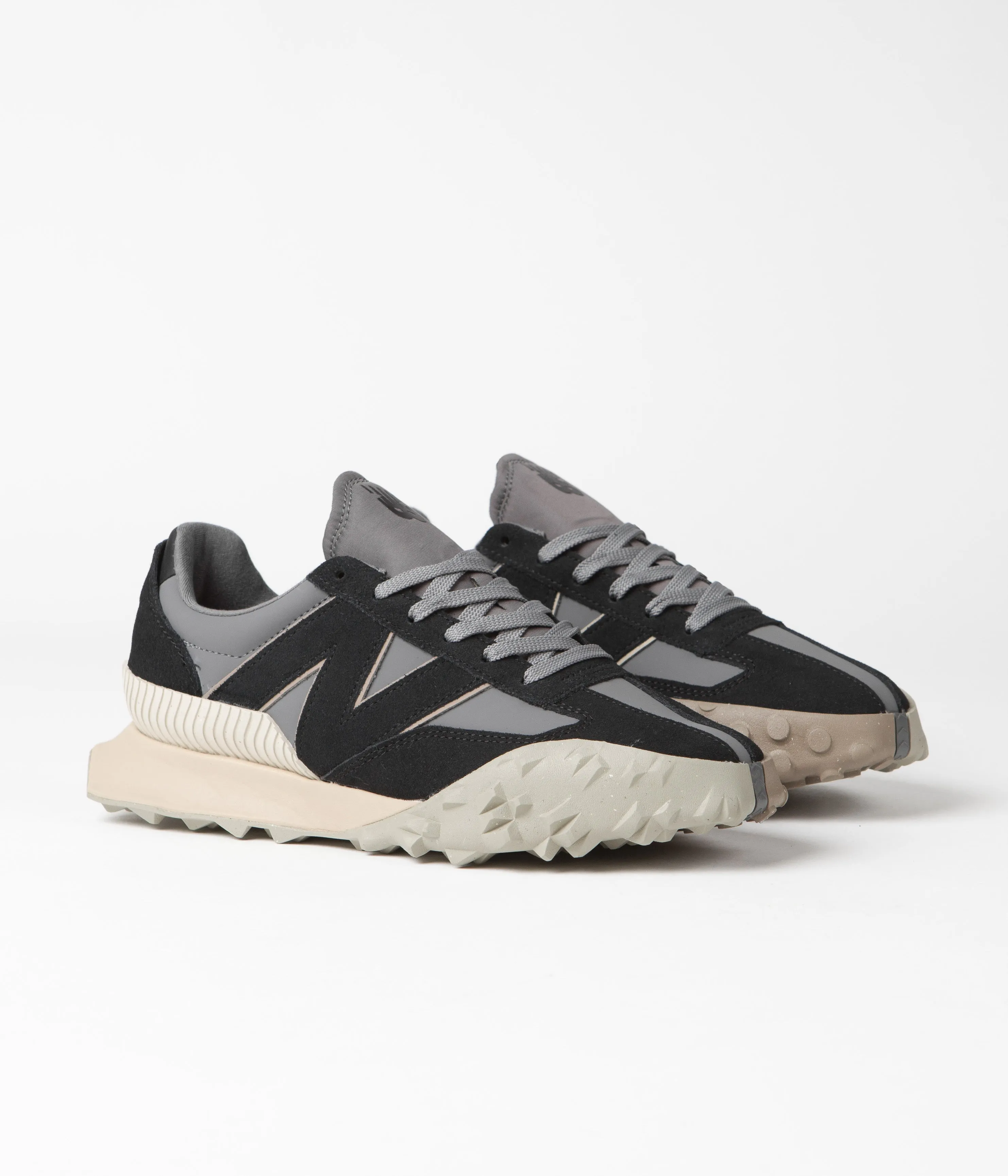 New Balance XC-72 Shoes - Black / Gum