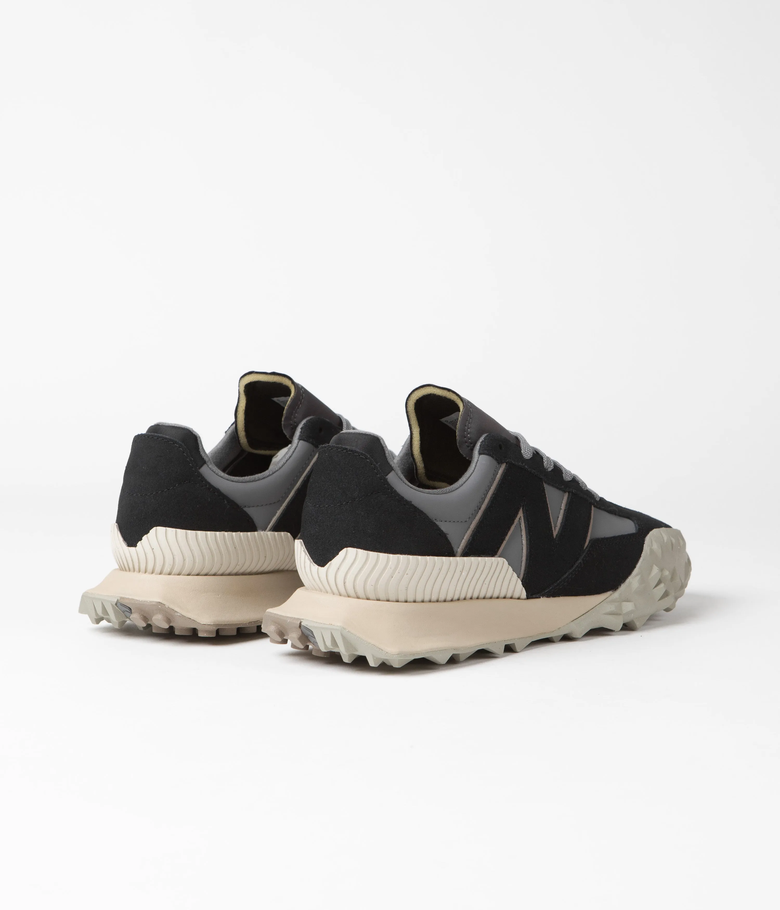New Balance XC-72 Shoes - Black / Gum