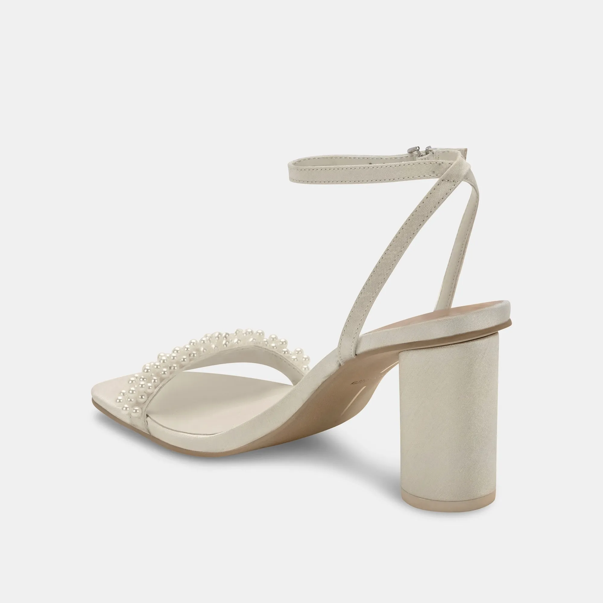 NORY WIDE HEELS VANILLA PEARLS