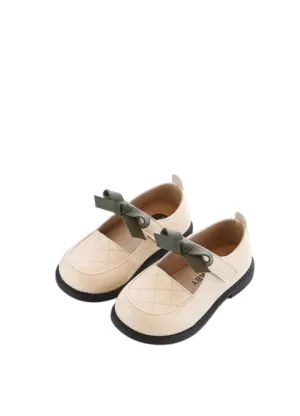 Petunia Girls' Flat Shoes